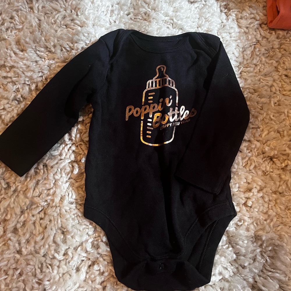 Old Navy Black Bodysuit Saying Poppin’ Bottles